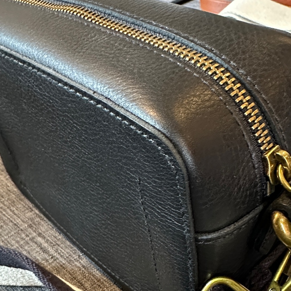 Madewell Transport Camera Bag - Picture 14 of 16